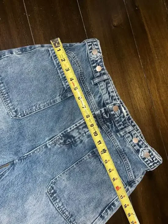 Altar'd State High Rise Wide Leg Patch Pocket Jeans Size 28 - Picture 6 of 7